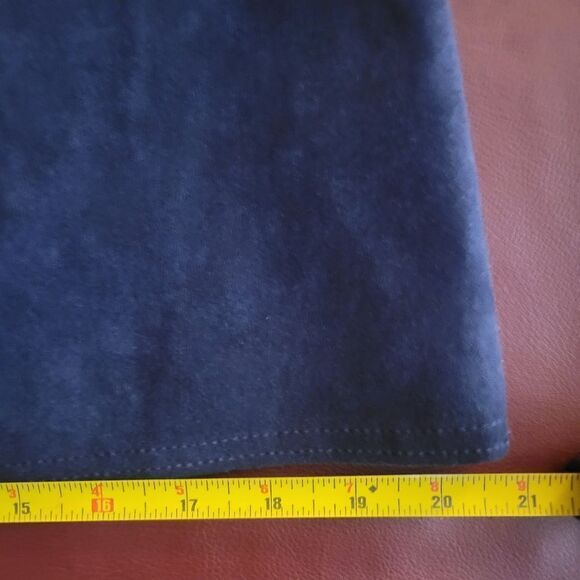 Babaton Aritzia Vegan Suede Feel Navy Sleeveless Top - Picture 10 of 14